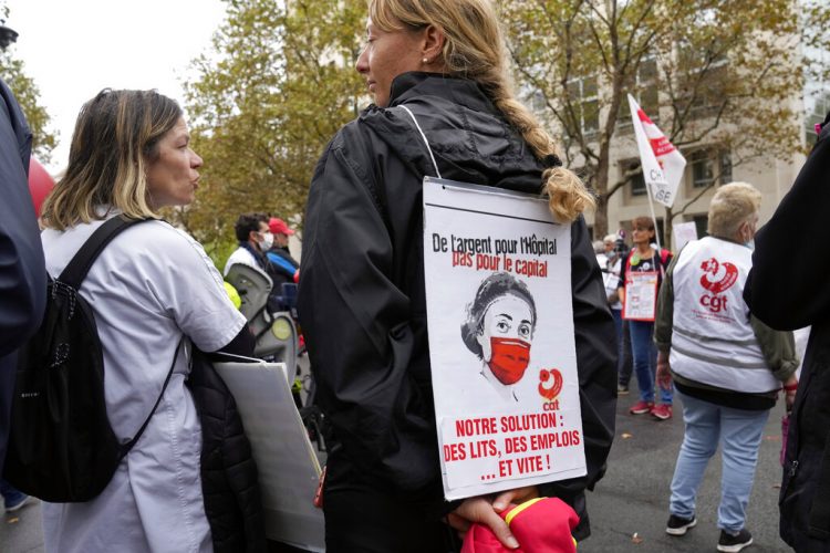 Wed. 8:43 a.m.: Unvaccinated French health care workers face suspension